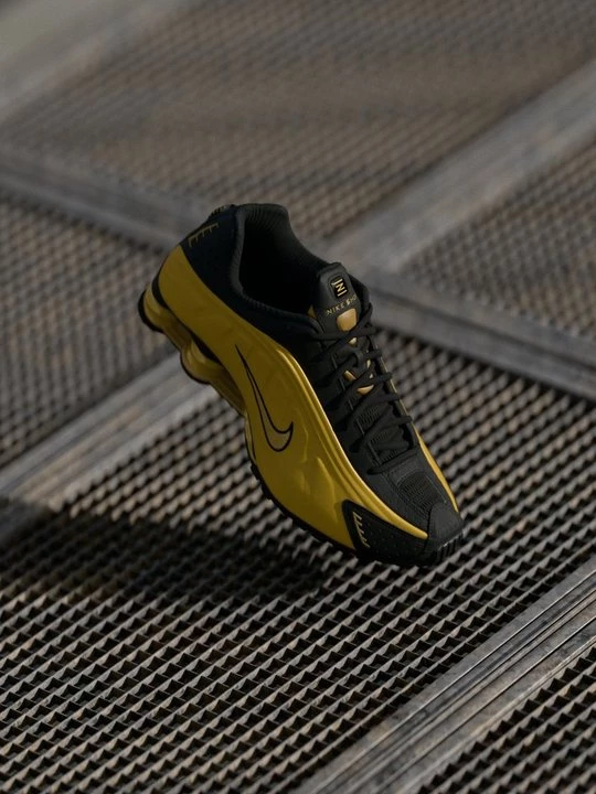 Obrázek produktu Tenisky Nike zlatá barva
