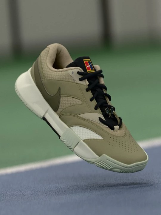 Obrázek produktu Tenisové boty na všechny povrchy Nike khaki