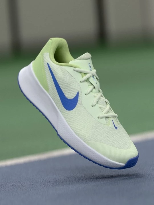 Obrázek produktu Tenisové boty na všechny povrchy Nike světle žlutá