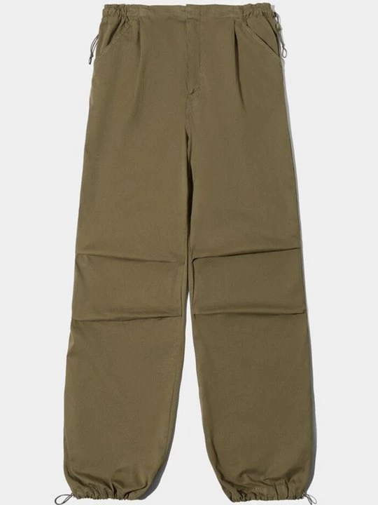 Obrázek produktu Teplákové kalhoty Bershka khaki