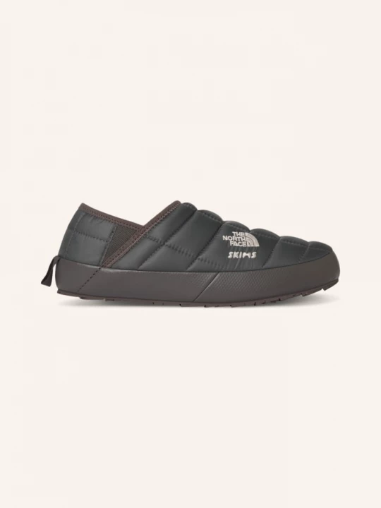 Obrázek produktu The North Face X Skims Pantofle Thermoball™ Traction t8m sk gunmetal-sk gunmetal