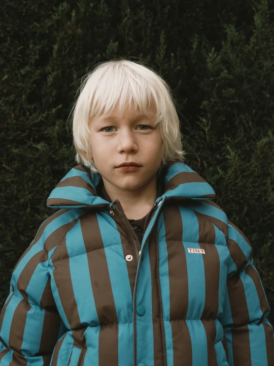 Obrázek produktu Tinycottons prošívaná bunda dětská bavlněná BLUE-CACAO STRIPES SHORT PADDED JACKET