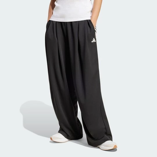 Obrázek produktu Tiro 3-Stripes Pleated Tracksuit Bottoms Adidas černá