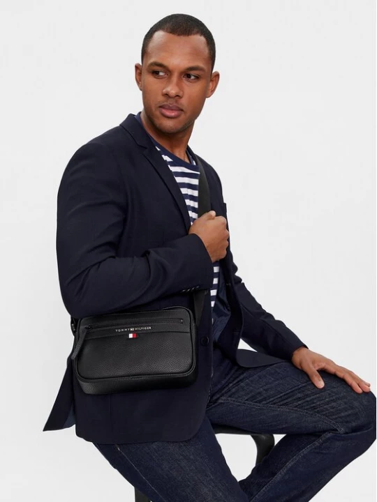 Obrázek produktu Tommy Hilfiger Brašna Essential Pu Ew Reporter AM0AM12093 Černá