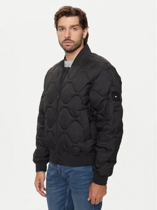 Obrázek produktu Tommy Hilfiger Bunda bomber MW0MW37341 Černá Regular Fit