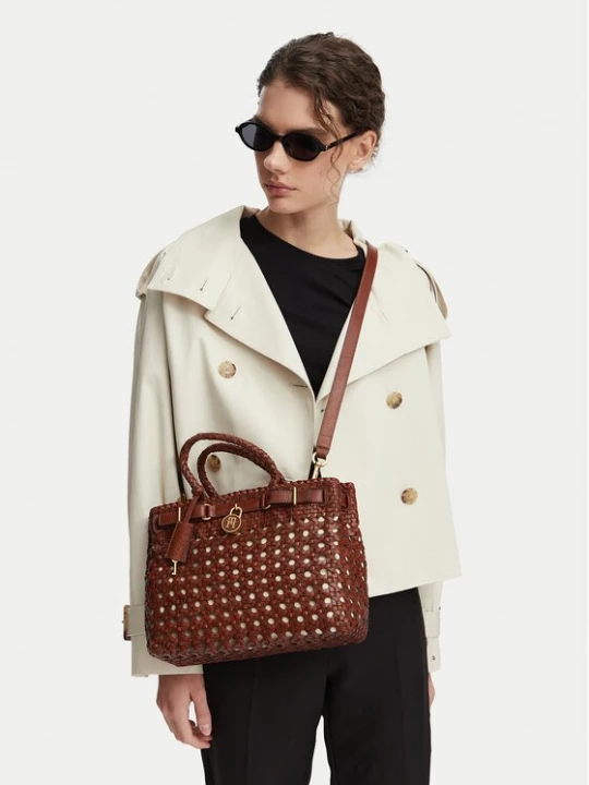 Obrázek produktu Tommy Hilfiger Kabelka American Icon Mini Tote Braided AW0AW18734 Hnědá