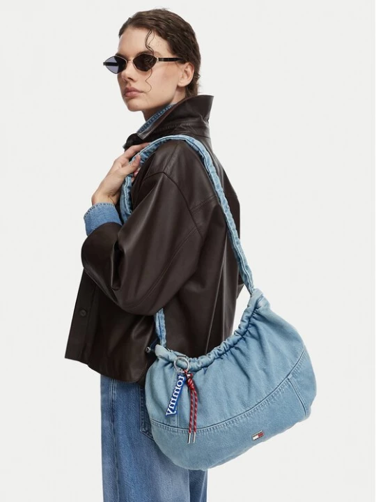 Obrázek produktu Tommy Hilfiger Kabelka Tjw Icon Charms Denim Hobo AW0AW19259 Modrá