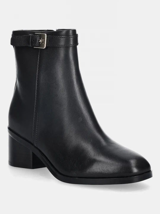 Obrázek produktu Tommy Hilfiger Kožené kotníkové boty TH BUCKLE RIDING MID HEEL BOOTIE černá