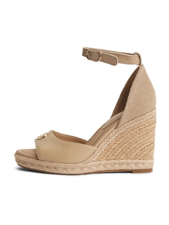 Obrázek produktu TOMMY HILFIGER Páskové sandály 'Logo Plaque Wedge Heel' béžová