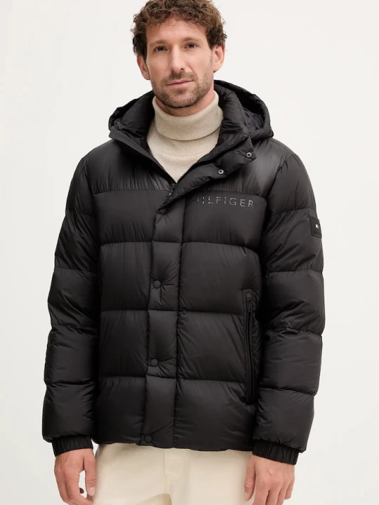 Obrázek produktu Tommy Hilfiger Péřová bunda Tommy Hilfiger černá