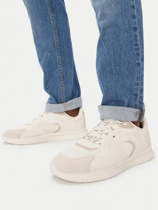 Obrázek produktu Tommy Hilfiger Sneakersy Lightweight Runner Monocolor FM0FM05928 Bílá