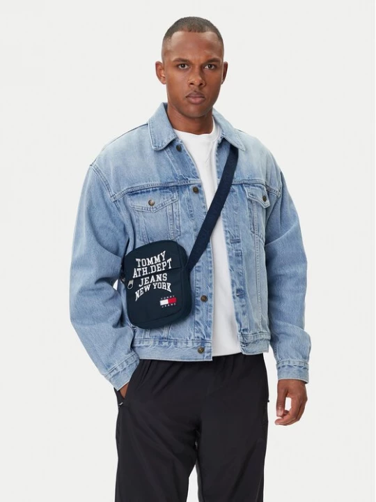 Obrázek produktu Tommy Jeans Brašna Tjm Multi Graphic Reporter AM0AM13816 Tmavomodrá