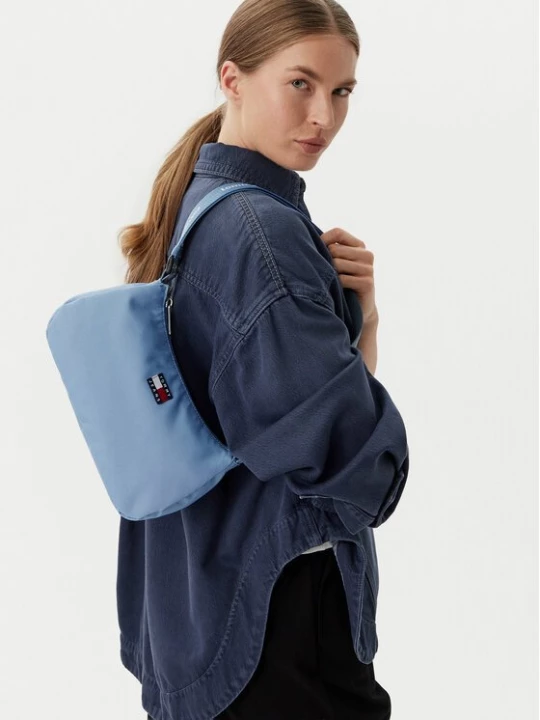 Obrázek produktu Tommy Jeans Kabelka Tjw Ess Daily Shoulder Bag AW0AW18768 Světle modrá