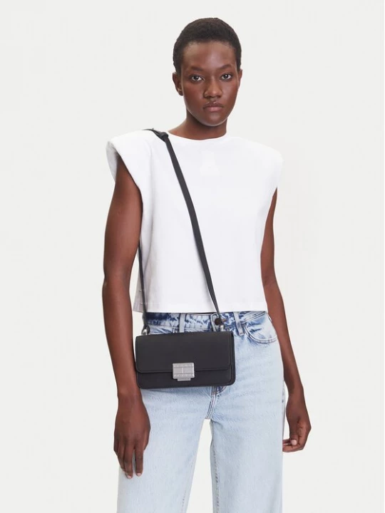 Obrázek produktu Tommy Jeans Kabelka Tjw Fashionista Crossover AW0AW17306 Černá