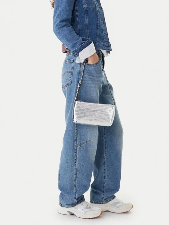 Obrázek produktu Tommy Jeans Kabelka Tjw Must Metallic Shoulder Bag AW0AW18009 Stříbrná
