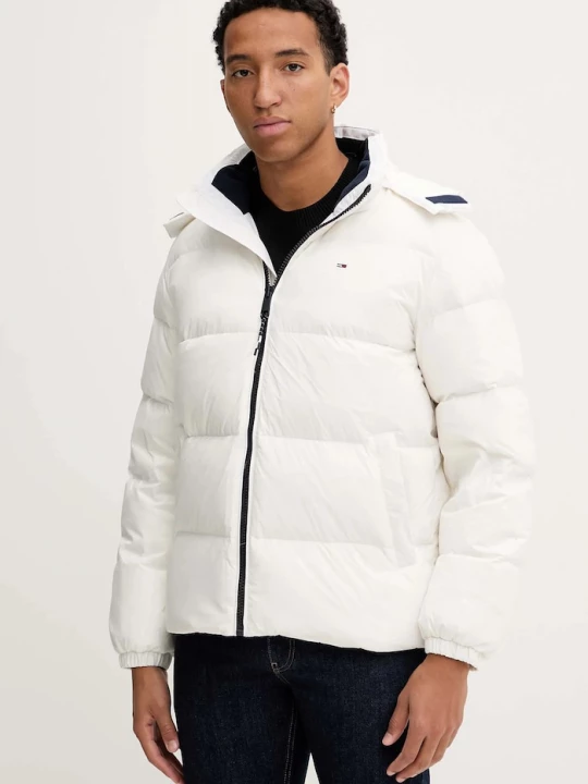 Obrázek produktu Tommy Jeans péřová bunda pánská bílá