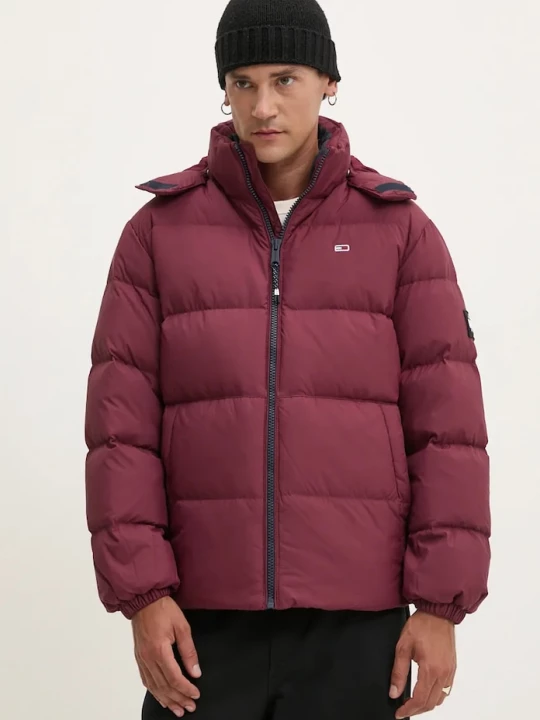 Obrázek produktu Tommy Jeans péřová bunda pánská burgundské