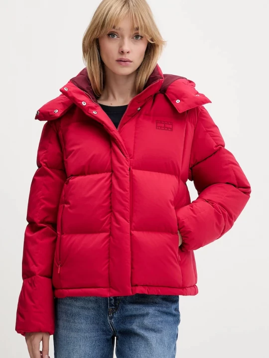 Obrázek produktu Tommy Jeans Péřová bunda Tommy Jeans červená