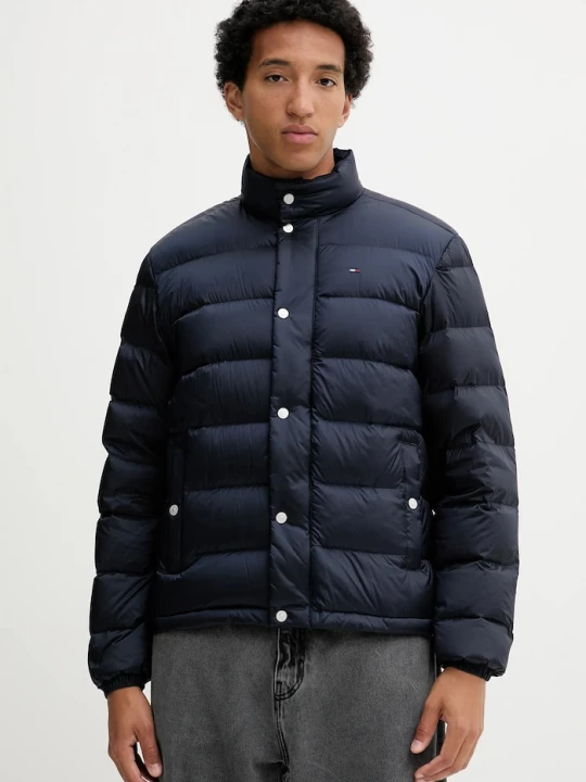 Obrázek produktu Tommy Jeans Péřová bunda Tommy Jeans námořnická modř