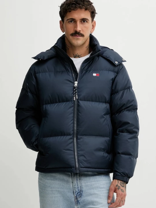 Obrázek produktu Tommy Jeans Péřová bunda Tommy Jeans námořnická modř