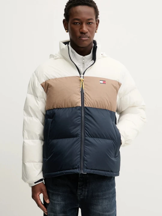 Obrázek produktu Tommy Jeans Péřová bunda Tommy Jeans námořnická modř