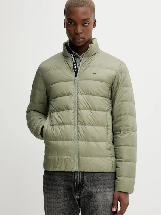 Obrázek produktu Tommy Jeans Péřová bunda Tommy Jeans zelená