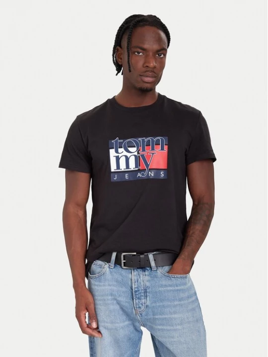 Obrázek produktu Tommy Jeans T-Shirt DM0DM21977 Černá Regular Fit