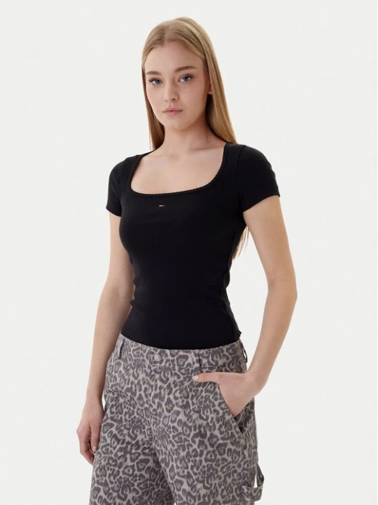 Obrázek produktu Tommy Jeans T-Shirt DW0DW21837 Černá Slim Fit