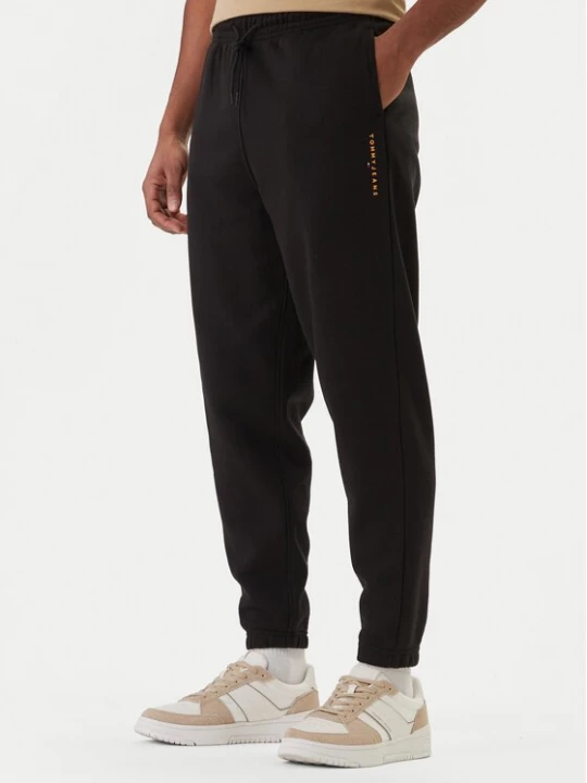 Obrázek produktu Tommy Jeans Teplákové kalhoty Linear DM0DM23014 Černá Regular Fit