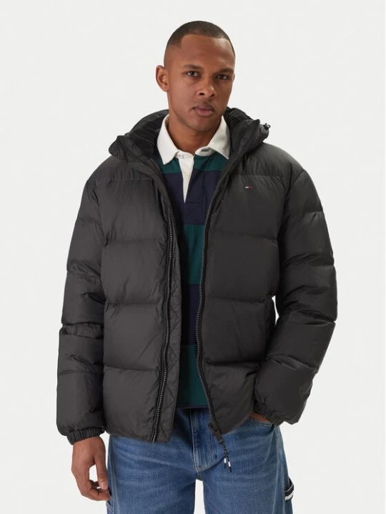Obrázek produktu Tommy Jeans Vatovaná bunda Essential DM0DM19786 Černá Regular Fit