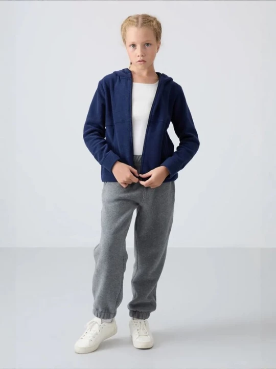 Obrázek produktu Tommy Life Mikina 'TOMMY Unisex-Kapuzen-Sweatshirt Für Jugendliche Mit Reißverschluss' námořnická modř