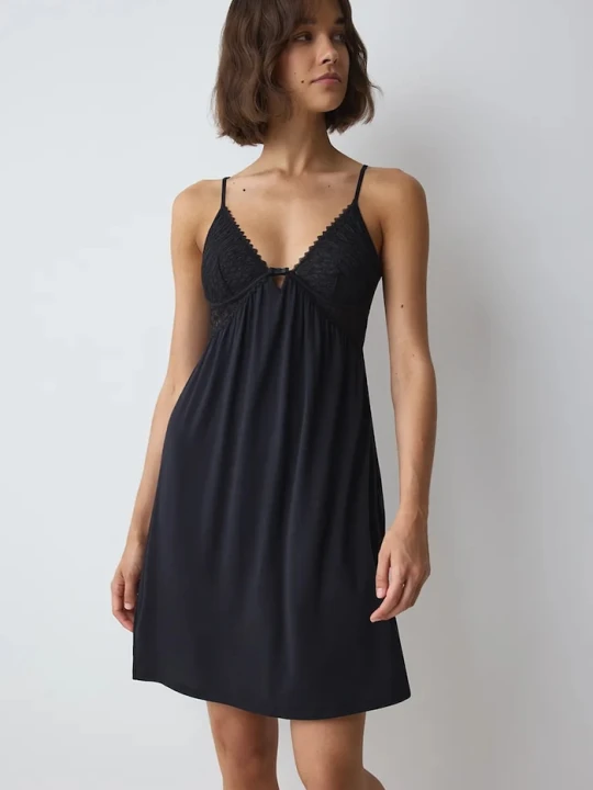 Obrázek produktu Triumph noční košile dámská s modalem Aura Spotlight černá