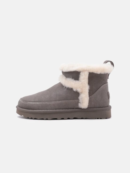 Obrázek produktu UGG Kozačky 'Classic Mini Heritage' zelená