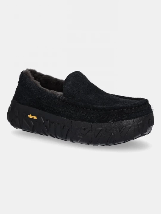 Obrázek produktu UGG Semišové mokasíny UGG Ascot Wrap Tech černá