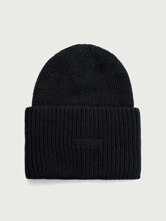 Obrázek produktu Under Armour pletená čepice dámská černá