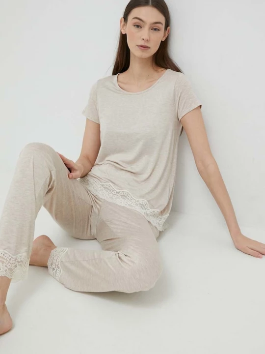 Obrázek produktu United Colors of Benetton Pyžamové tričko United Colors of Benetton béžová