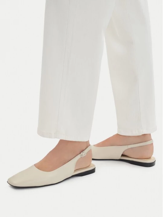 Obrázek produktu Vagabond Shoemakers Baleríny Delia 5907-201-02 Écru Krémová