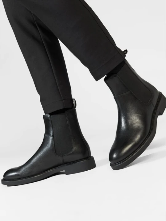 Obrázek produktu Vagabond Shoemakers Kotníková obuv s elastickým prvkem Alex M 5266-001-20 Černá