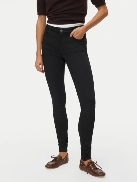 Obrázek produktu Vero Moda Jeansy Lux 10158160 Černá Slim Fit