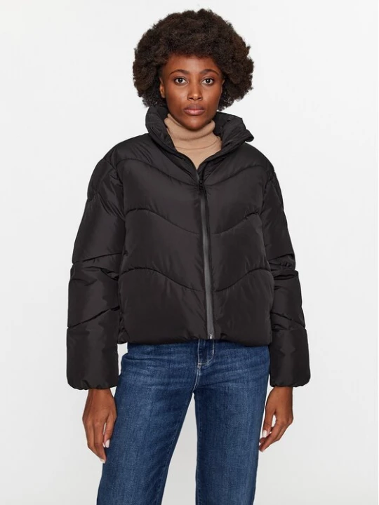 Obrázek produktu Vero Moda Zimní bunda 10290471 Černá Regular Fit