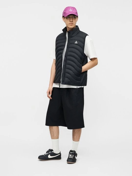 Obrázek produktu Vesta Nike černá