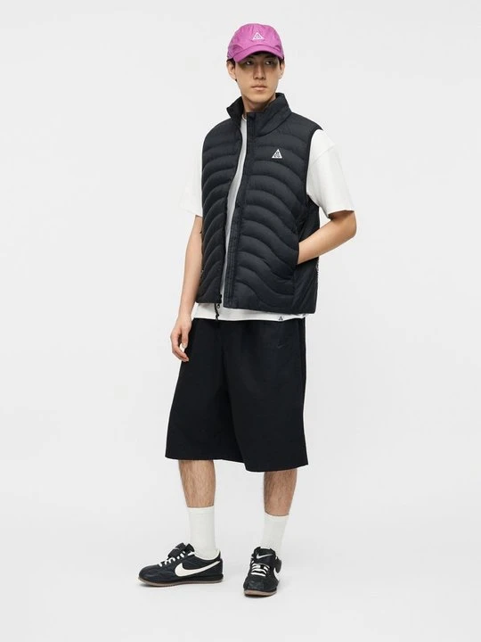 Obrázek produktu Vesta Nike černá