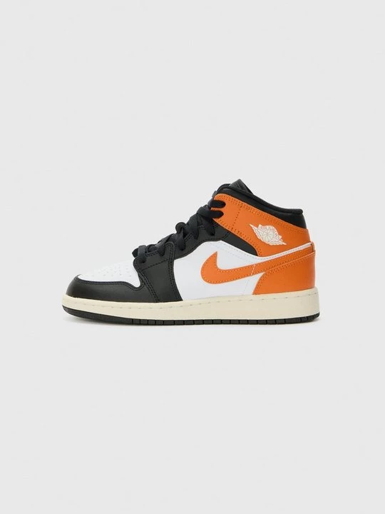 Obrázek produktu Vysoké tenisky Jordan oranžová