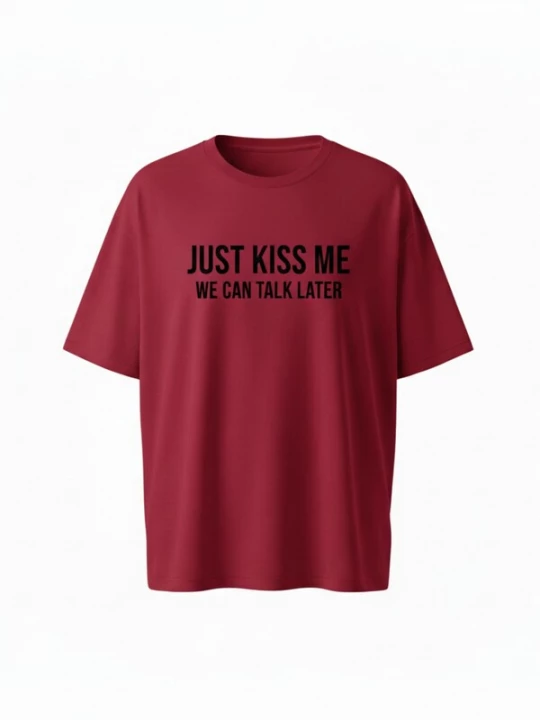 Obrázek produktu WEARABLE STORIES Tričko 'Kiss me' tmavě červená