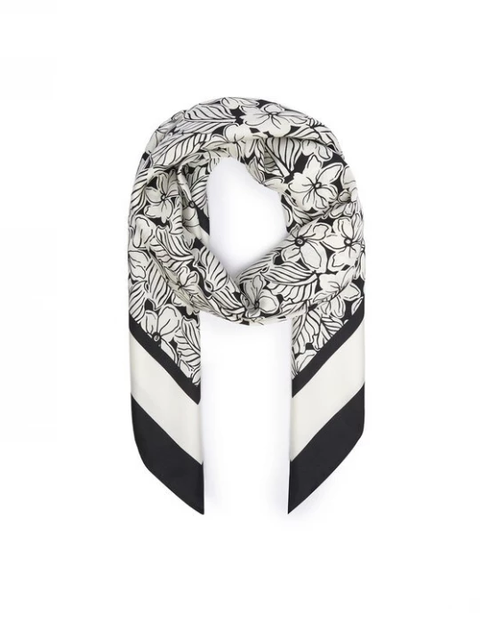 Obrázek produktu Weekend Max Mara Šátek Aonesto 2615541035650 Bílá