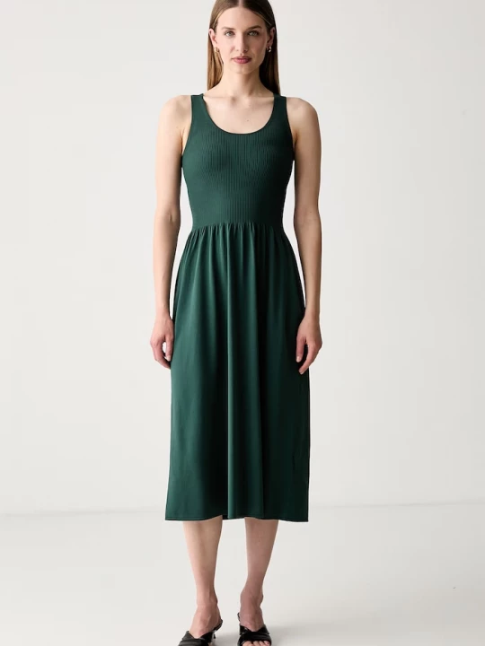 Obrázek produktu Weekend Max Mara svetrové šaty s viskózou WKDCALIBRI zelená