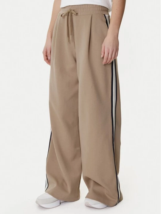 Obrázek produktu Weekend Max Mara Teplákové kalhoty Perdoni 2615781051 Béžová Wide Leg