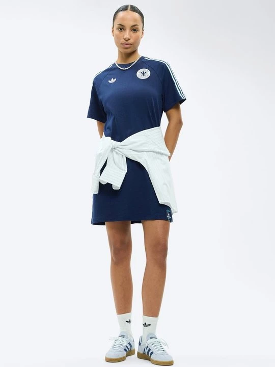 Obrázek produktu Žerzejové šaty adidas Originals královská modrá