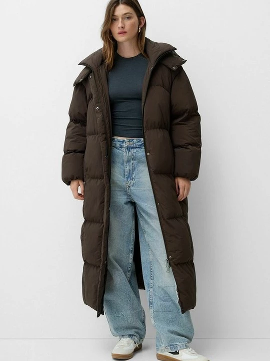 Obrázek produktu Zimní kabát Bershka tmavě hnědá