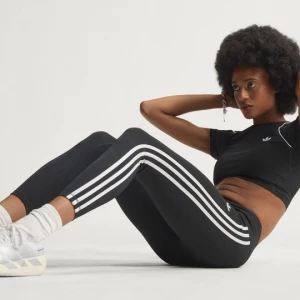 Obrázek produktu Legíny adidas Originals Sport Superstar 7/8 černá
